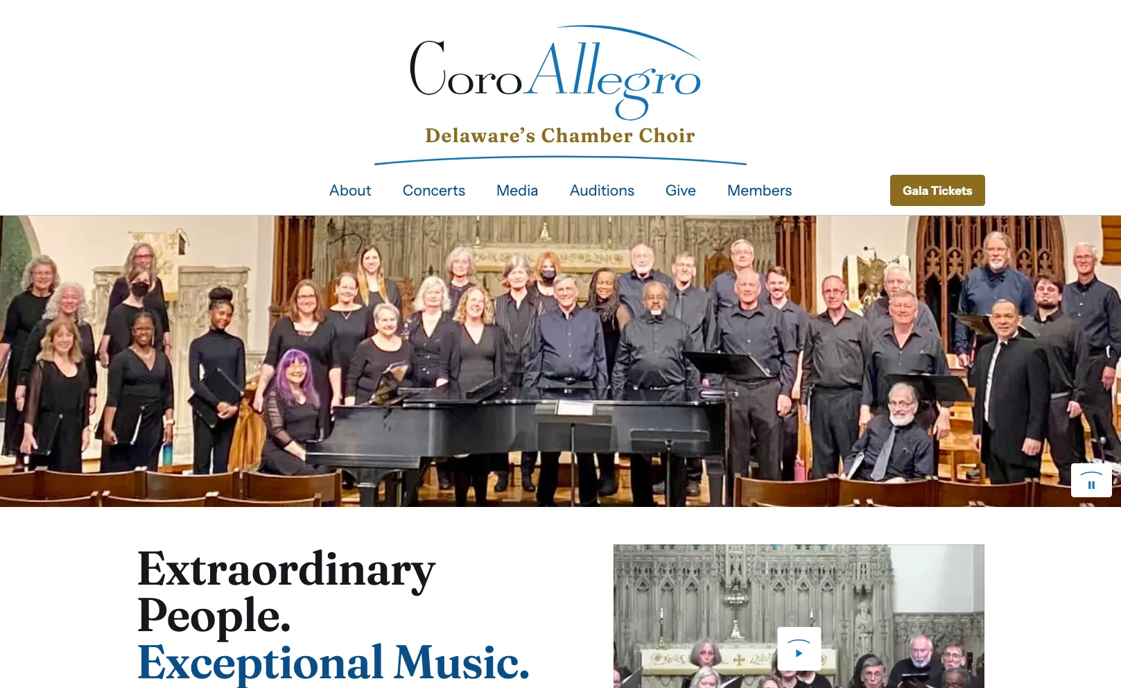 CoroAllegro website homepage with the choir posed around a grand piano and a Gala Tickets button in the header.